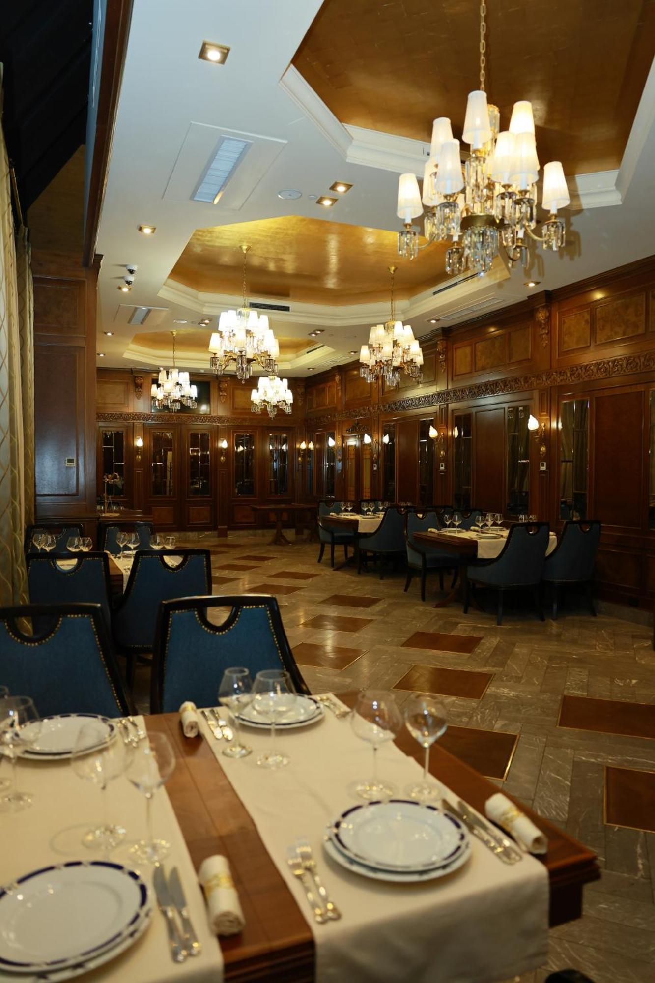 Golden Palace Hotel エレバン エクステリア 写真