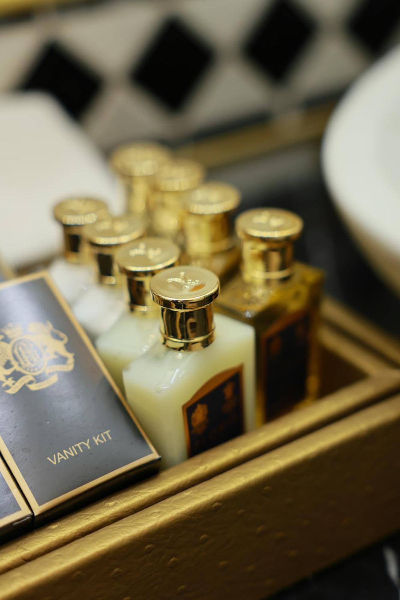 Golden Palace Hotel エレバン エクステリア 写真