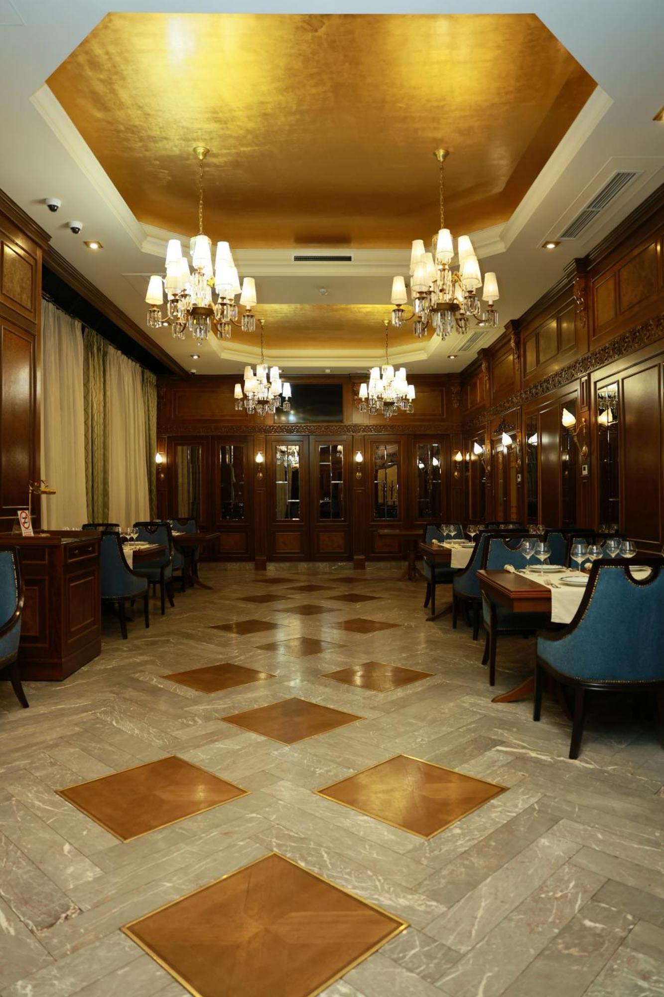 Golden Palace Hotel エレバン エクステリア 写真