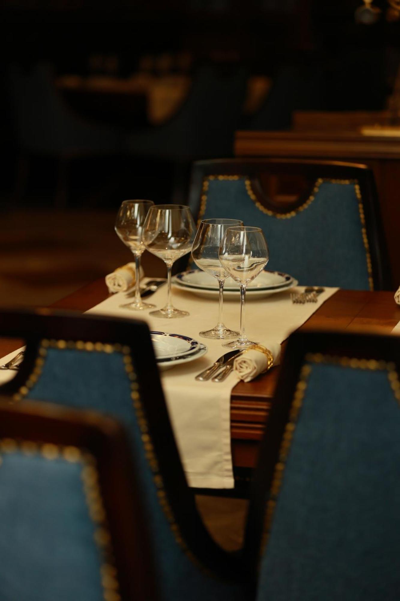 Golden Palace Hotel エレバン エクステリア 写真